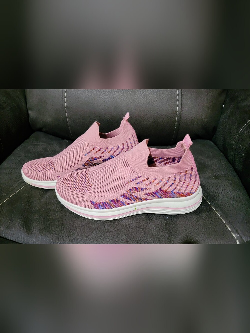 Women’s Slip-On Knit Walking Shoes - Pink.